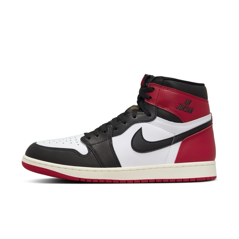Jordan 1 Retro High OG Black Toe Reimagined Size 9.5 men’s.